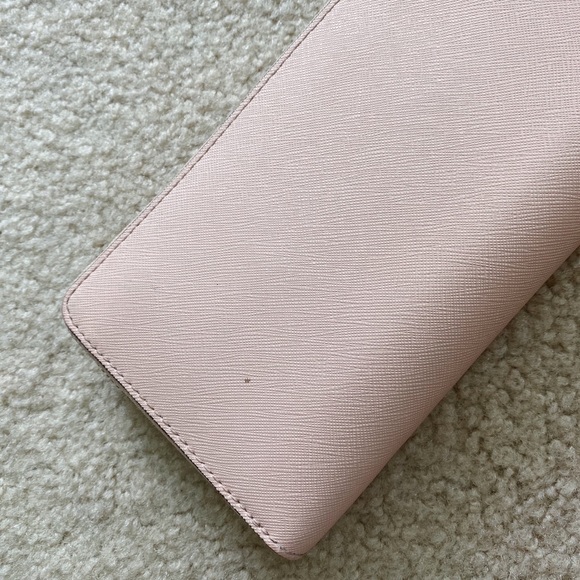 Tory Burch wristlet wallet - Picture 4 of 7